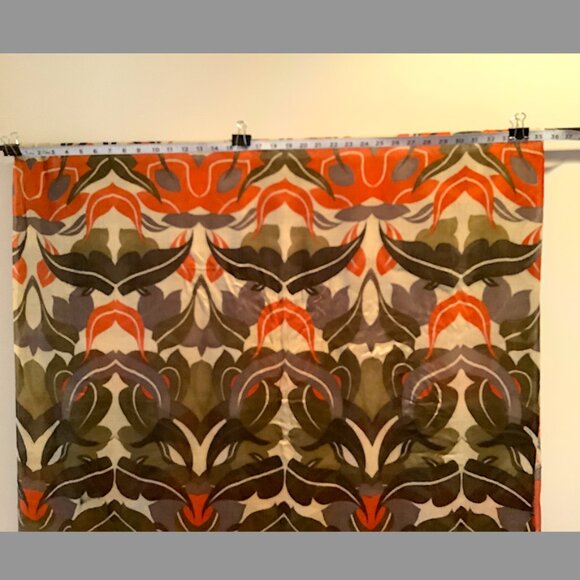 Stylish Abstract  Print Scarf- Viscose Rectangle with fringed end - Picture 4 of 5